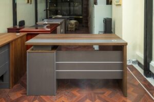 Executive Standard Desk RY
