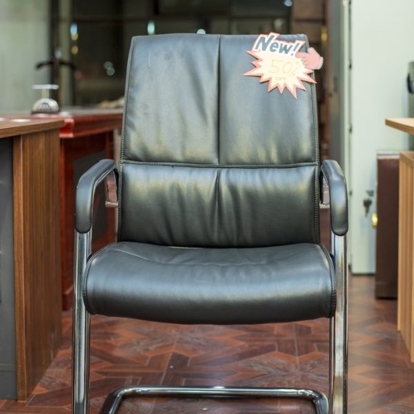 Leather Office Chair with Nylon Aluminium Cantilever Base